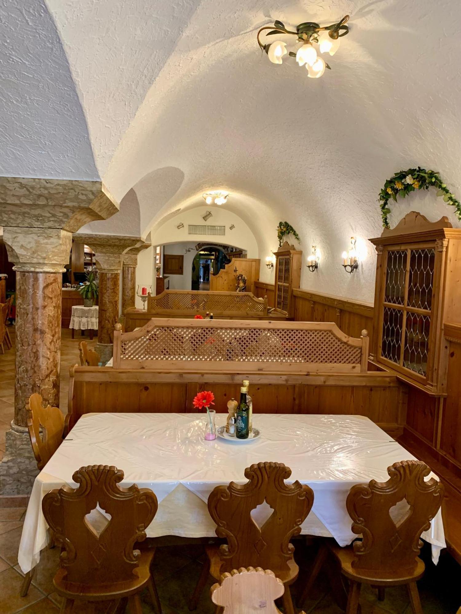 Hotel Goldenes Kreuz - Since 1605 Vipiteno Exterior photo