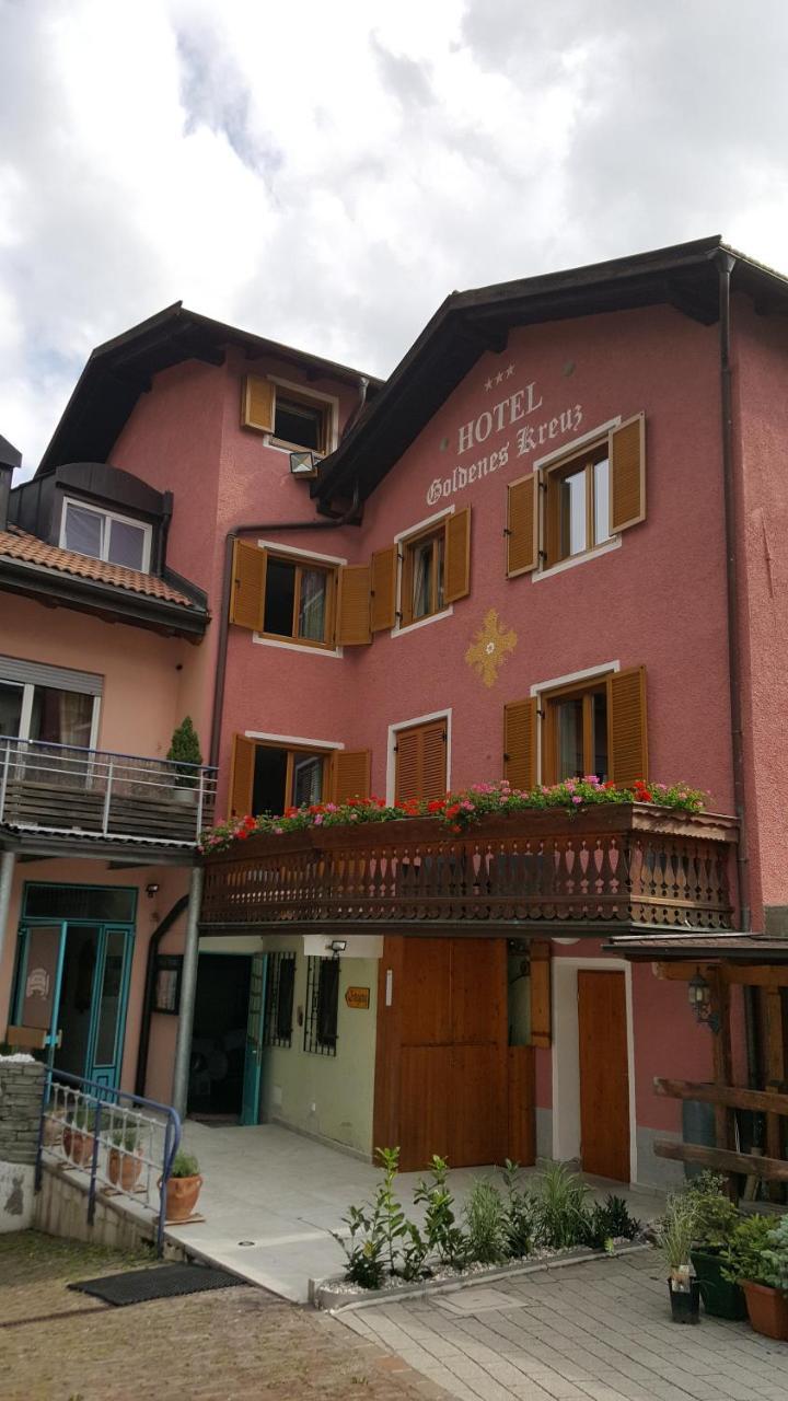 Hotel Goldenes Kreuz - Since 1605 Vipiteno Exterior photo