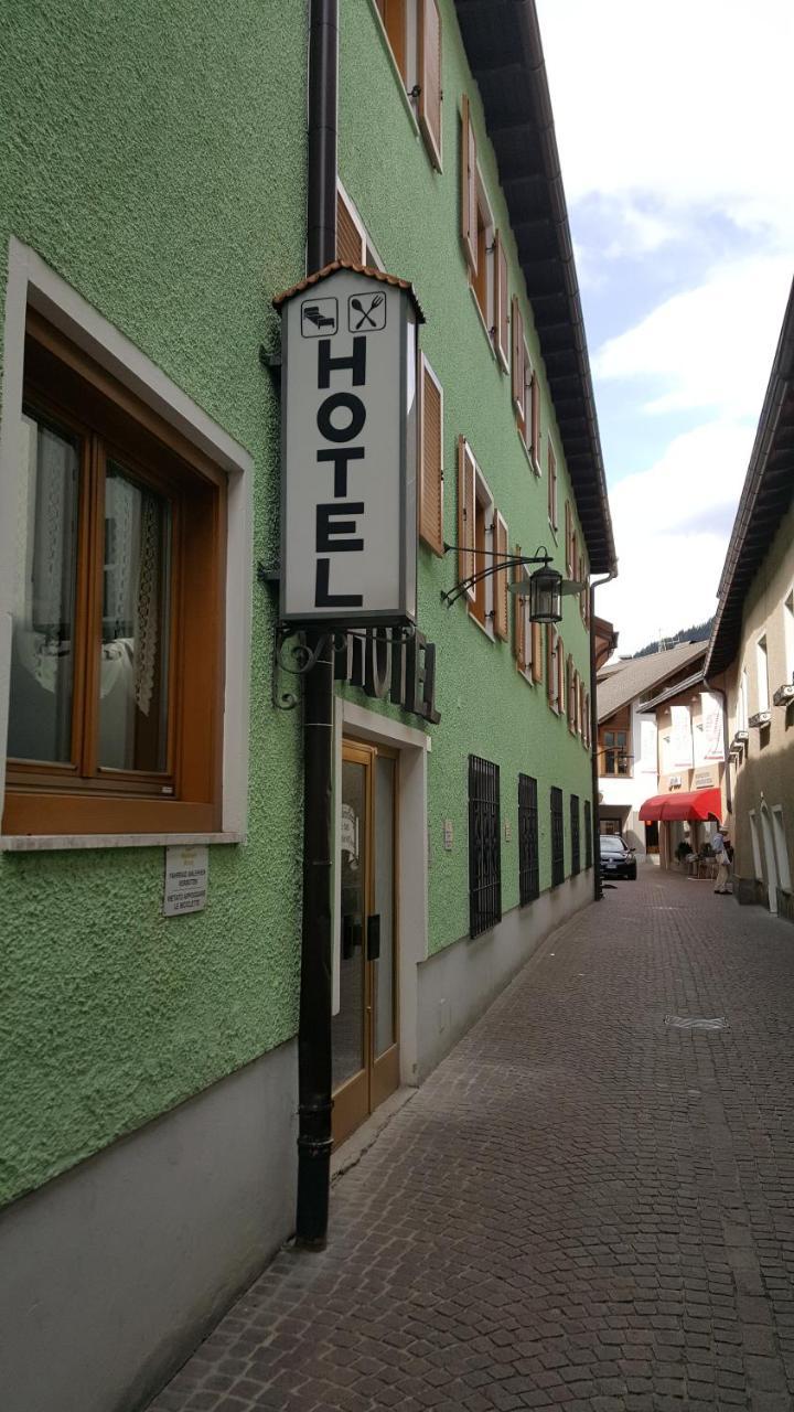 Hotel Goldenes Kreuz - Since 1605 Vipiteno Exterior photo